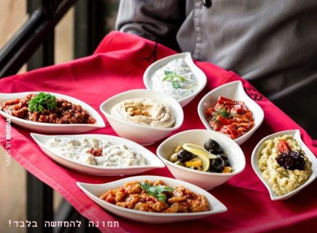 סט סלטים ביתיים ל-10 סועדים | מומלץ!